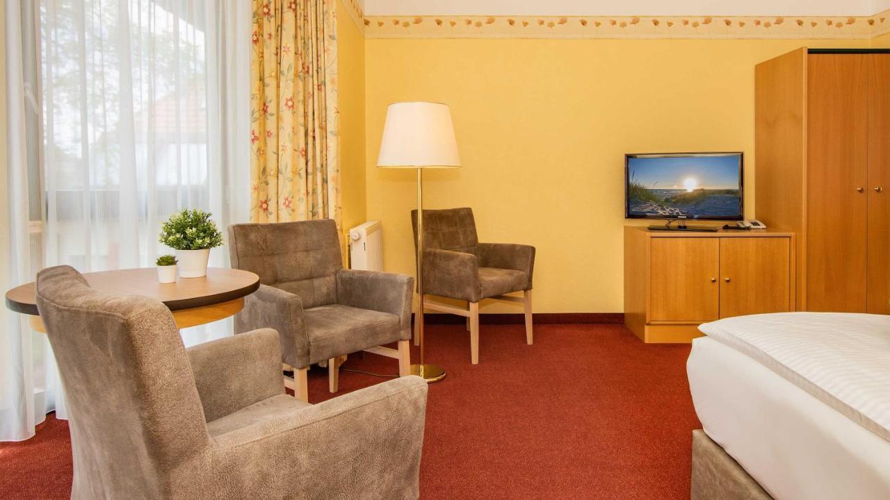Hotel Garni Nussbaumhof Uckeritz Exteriör bild