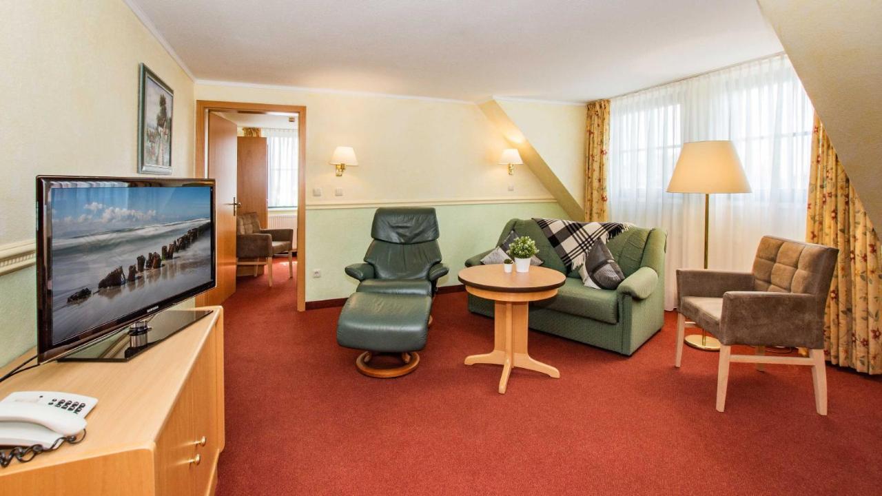 Hotel Garni Nussbaumhof Uckeritz Exteriör bild