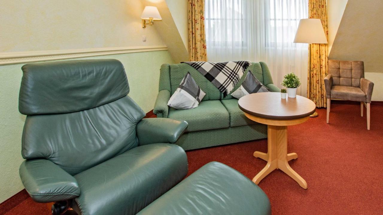 Hotel Garni Nussbaumhof Uckeritz Exteriör bild