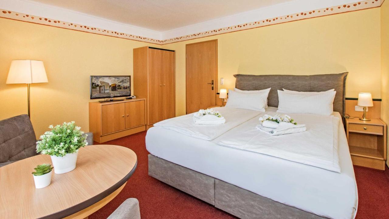 Hotel Garni Nussbaumhof Uckeritz Exteriör bild